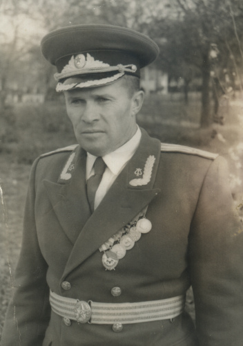 Неизвестный майор административной службы с 
	эмблемами военных музыкантов, 1957 г.