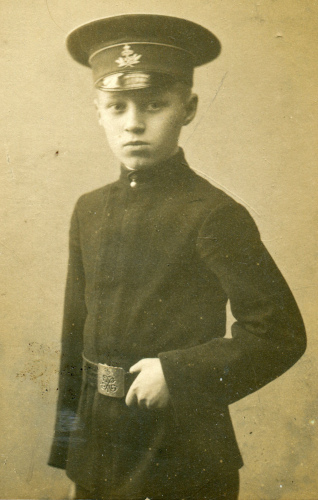 Рисунок 8. Учащийся Петроградской гимназии 
	императора Петра Великого Сергей Лукьяненко (?)