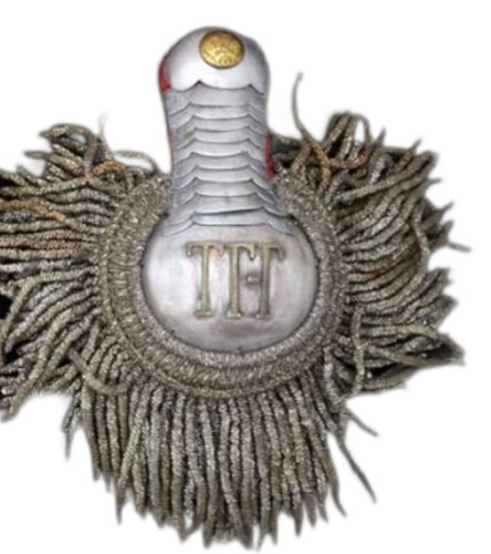 Рисунок 1. Эполет полковника ВНУ 
	Туркестанского генерал-губернаторства С.Д. Асфендиярова