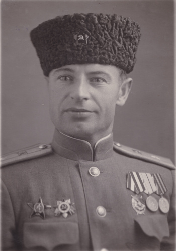Неизвестный майор кавалерии в кубанке. После 1945
г.